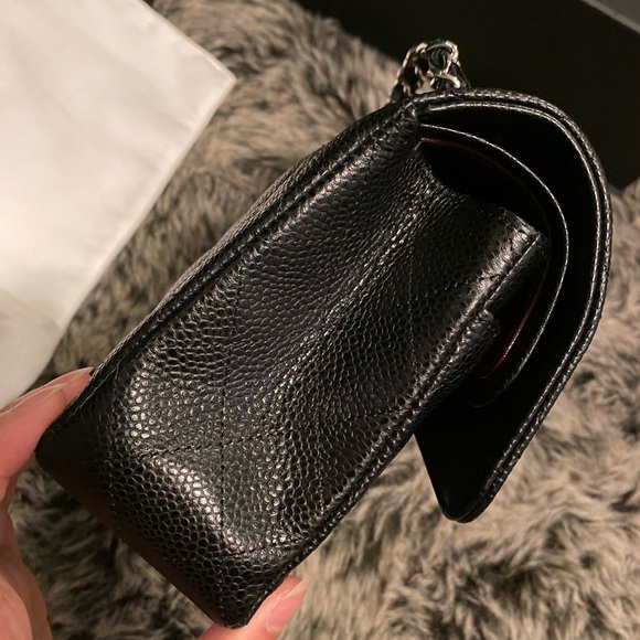 Small classic chanel flap bag - Picture 9 of 14